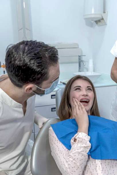Best Emergency Denture Repair in Mante, CA
